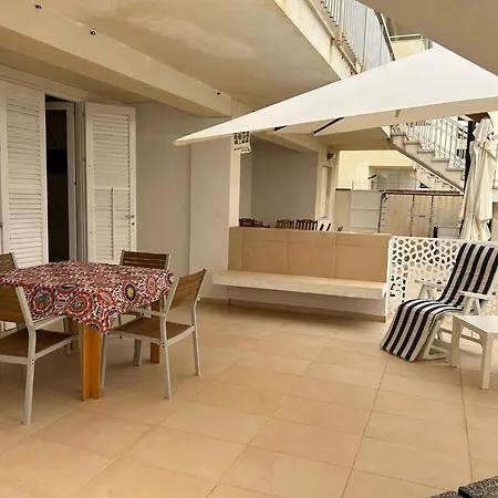 Apartment On The - Large Terrace